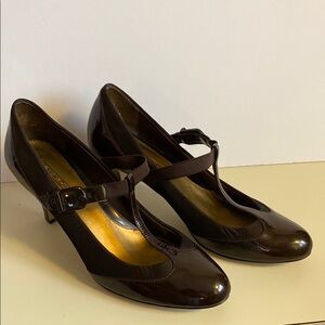 Circa Joan& David Elegant Brown Women's heeled Shoes style of a Mary Jane